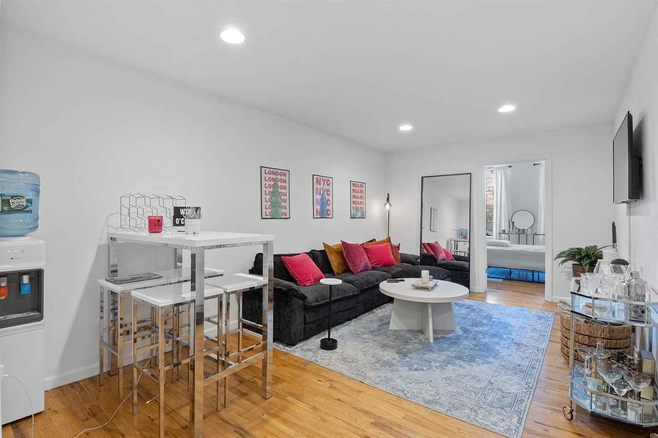 1038 Willow Ave #3 - Photo 3 of 12