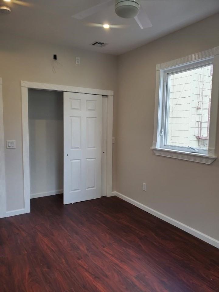 2110 Summit Ave #2 - Photo 6 of 11