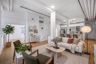 1015 Clinton St #204 - Photo 1 of 1