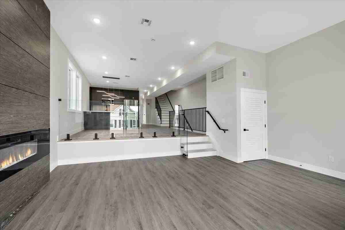 327 69th St #1 - Photo 2 of 14