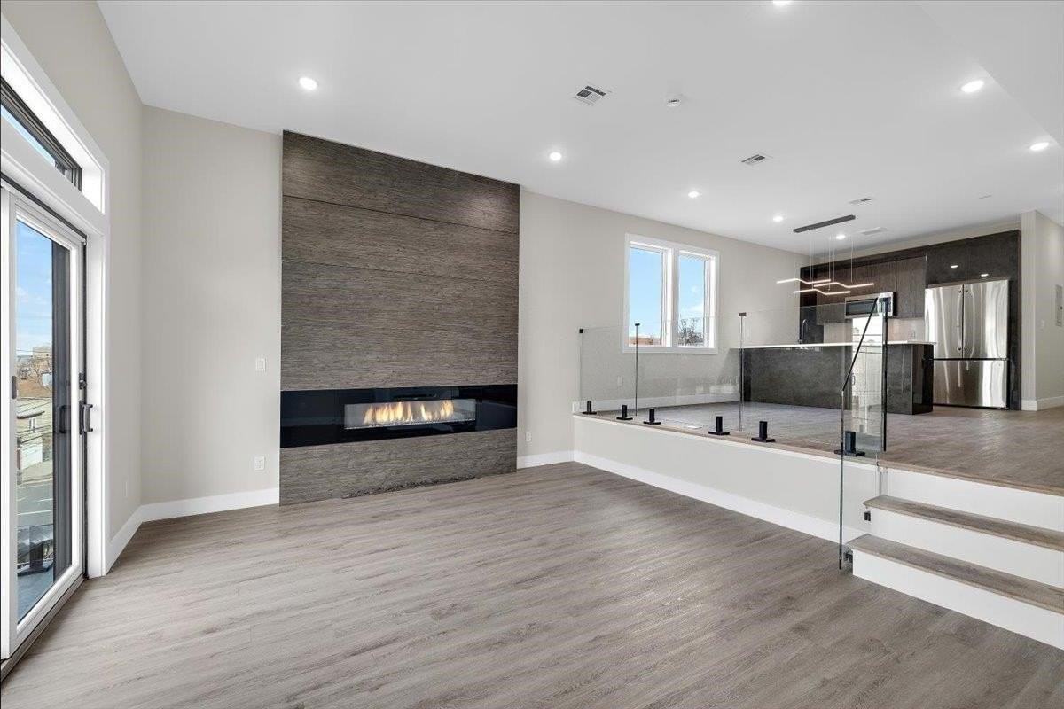 327 69th St #1 - Photo 4 of 14