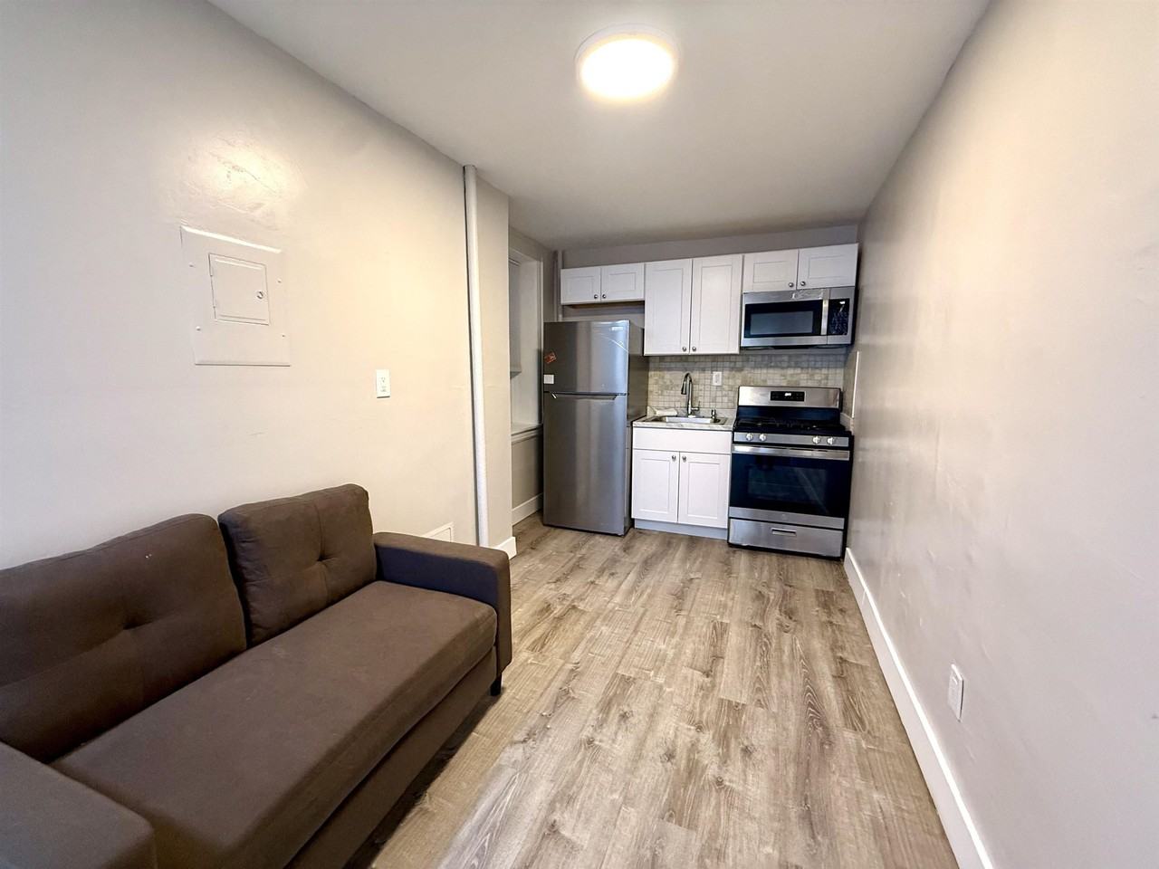 8610 Kennedy Blvd #1 - Photo 4 of 14