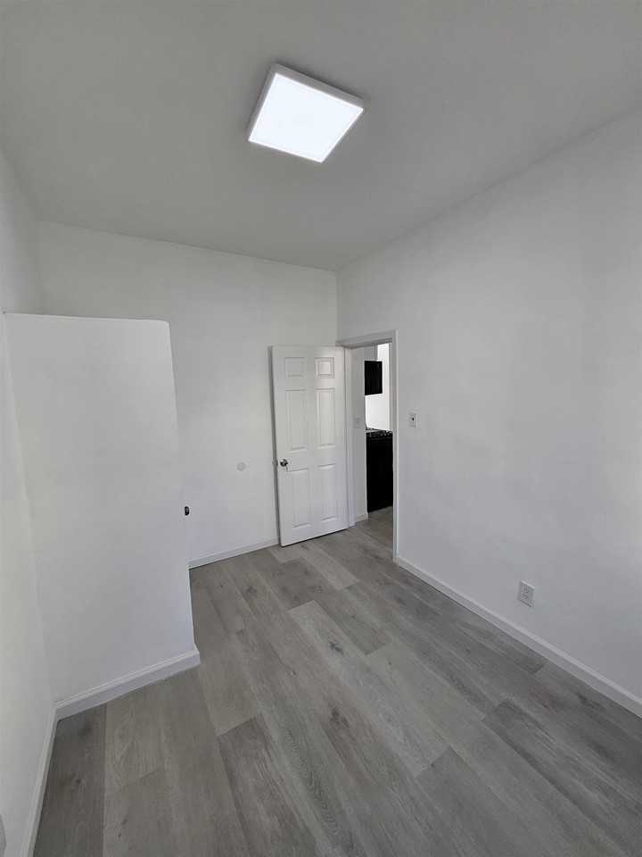 190 Central Ave - Photo 3 of 8