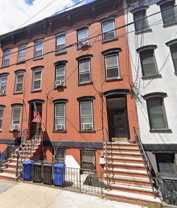 210 9th St #3 - Photo 1 of 1