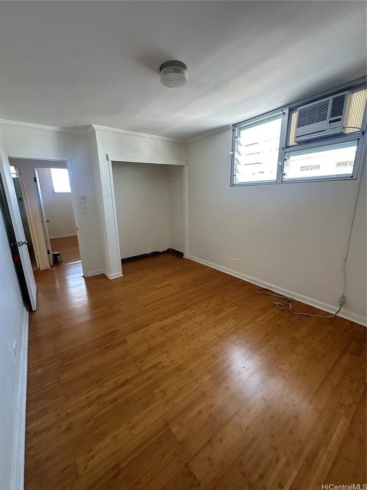 1324 Heulu St #12 - Photo 4 of 9