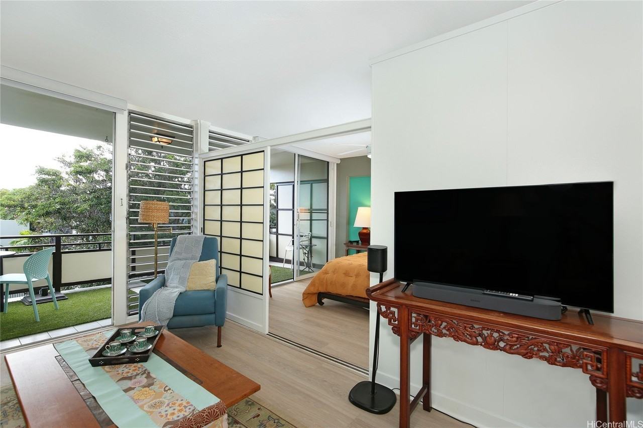 1630 Makiki St #A303 - Photo 4 of 18