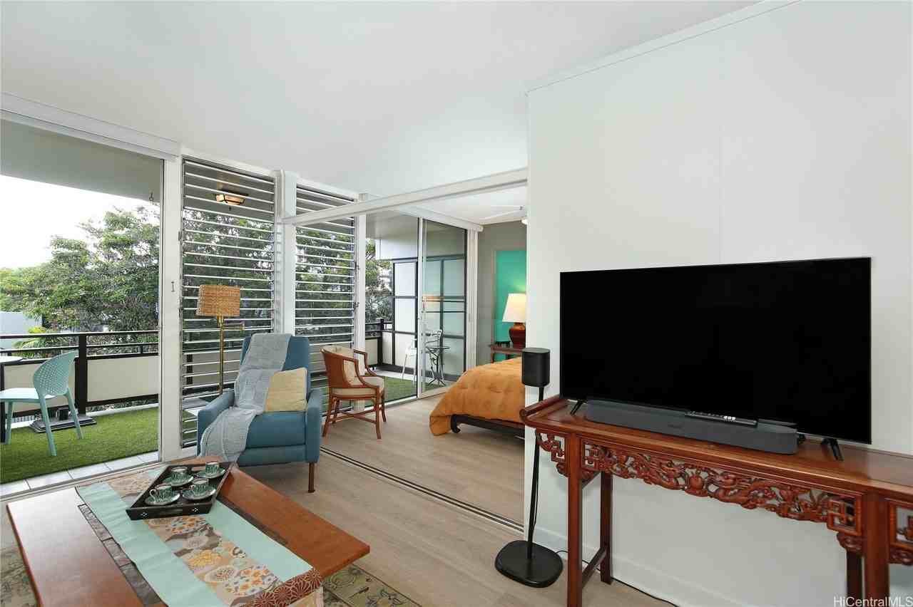 1630 Makiki St #A303 - Photo 5 of 18