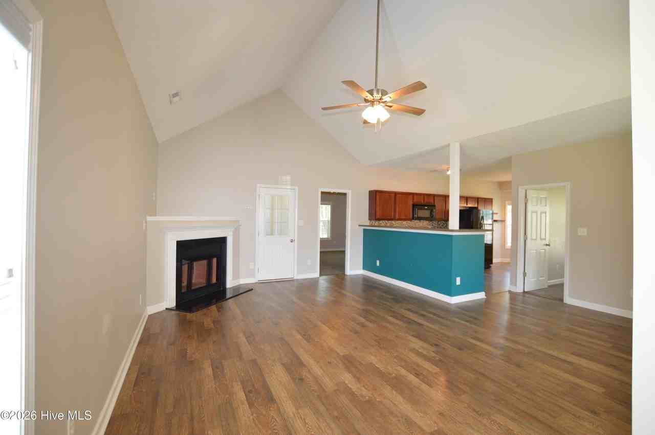 24 Jasmine Ln - Photo 3 of 21