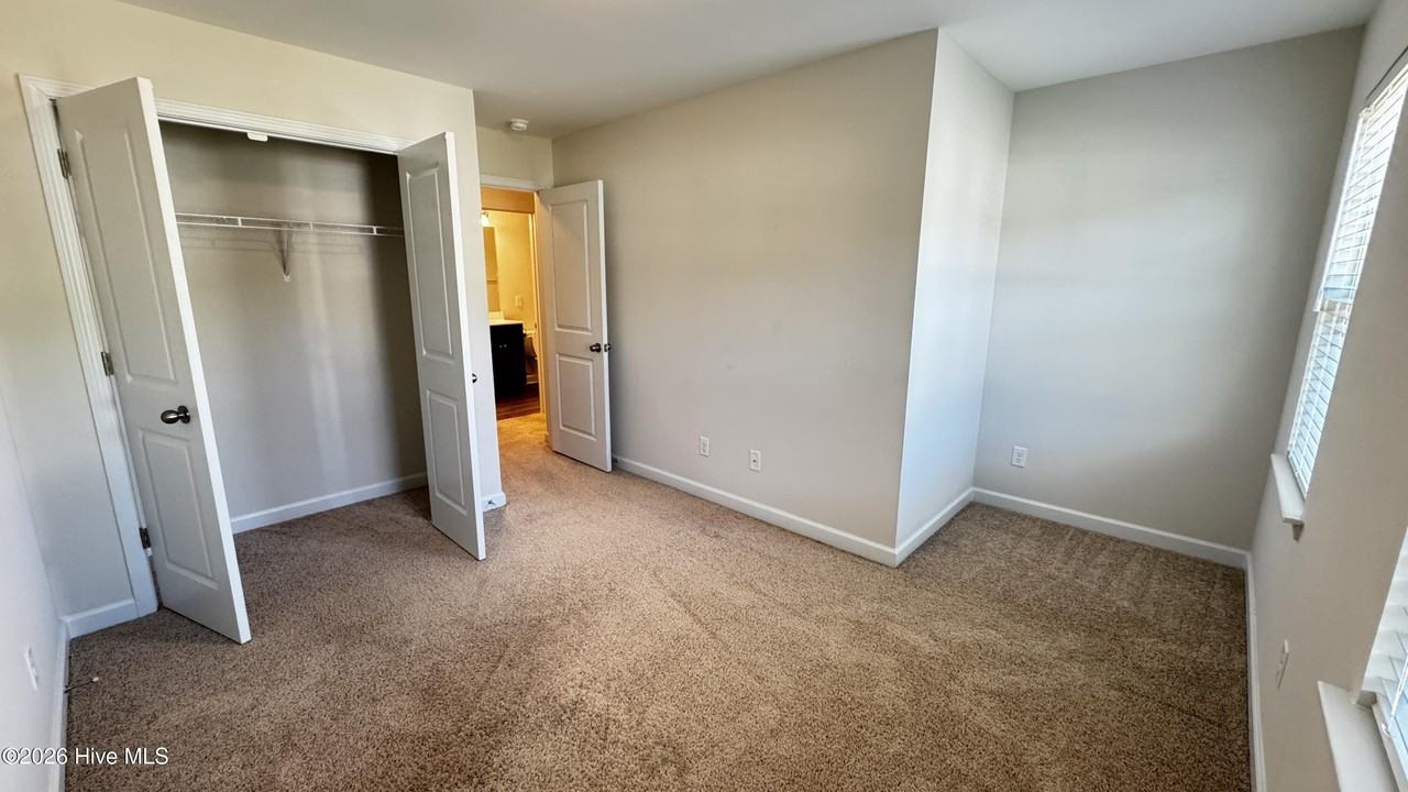 330 James Hedrick Ct - Photo 7 of 17