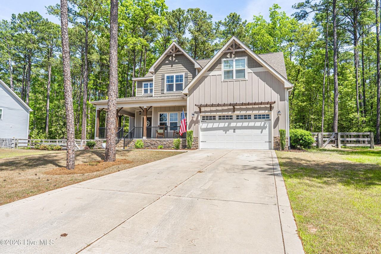 156 Lakeview Dr - Photo 2 of 36