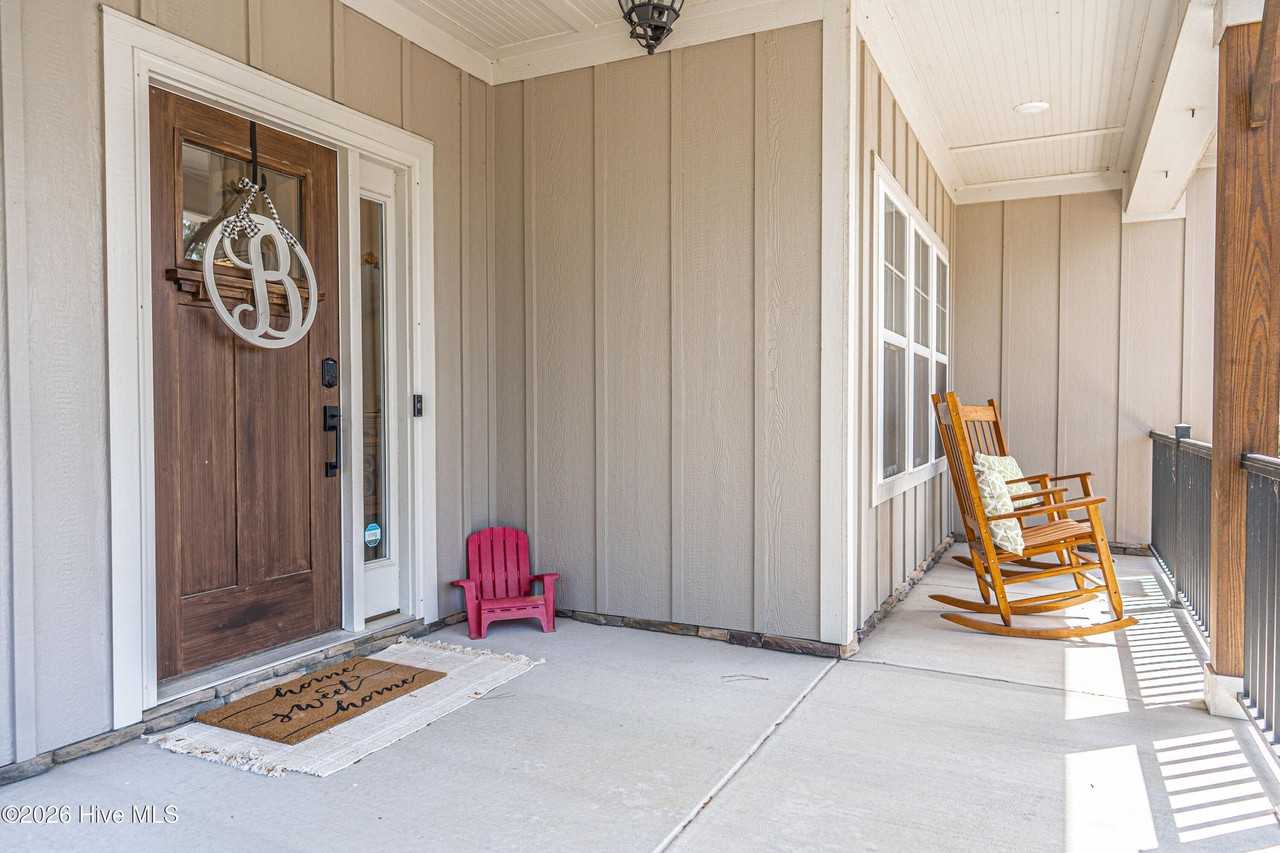 156 Lakeview Dr - Photo 5 of 36