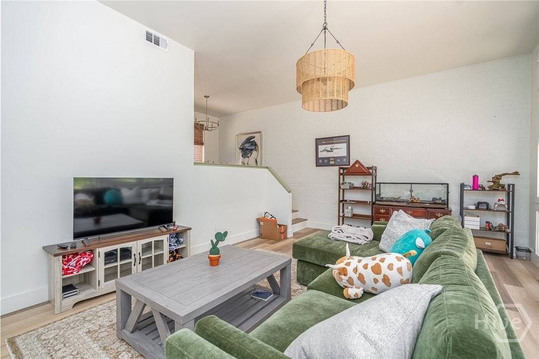 32 Dame Kathryn Dr - Photo 6 of 19