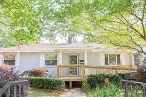 featured image of 135 E Derenne Ave