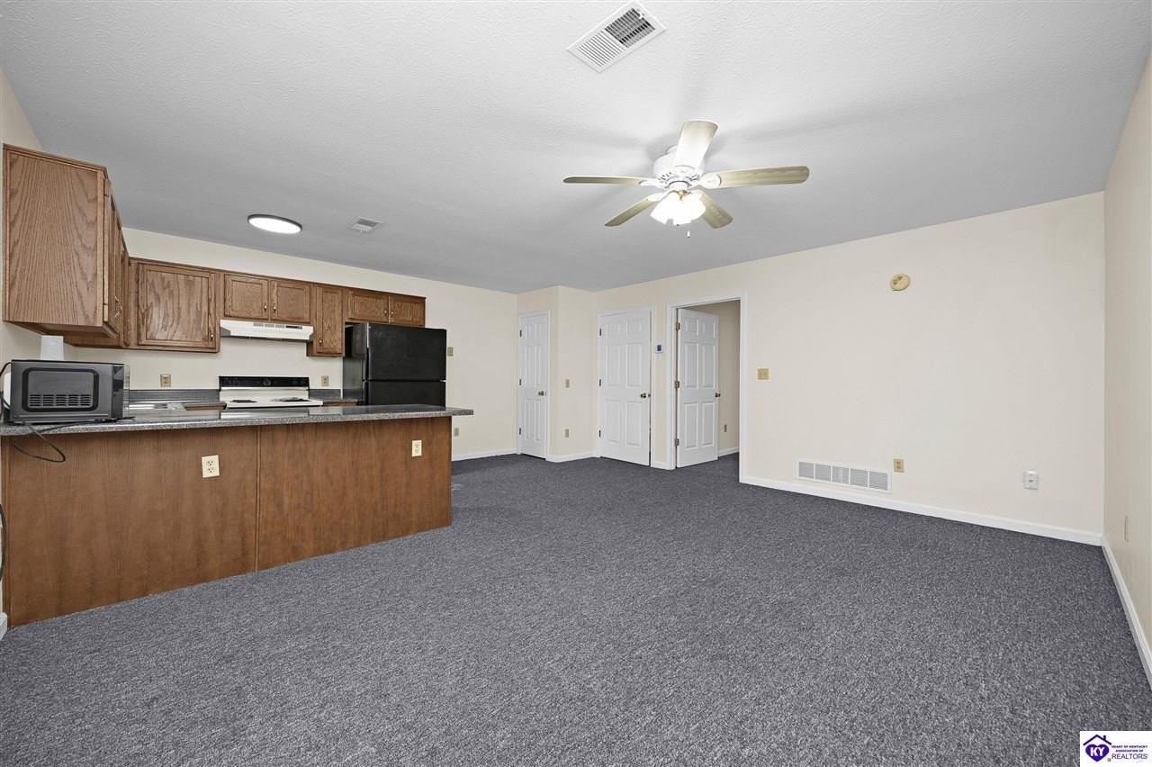 199 S Brook St - Photo 3 of 12