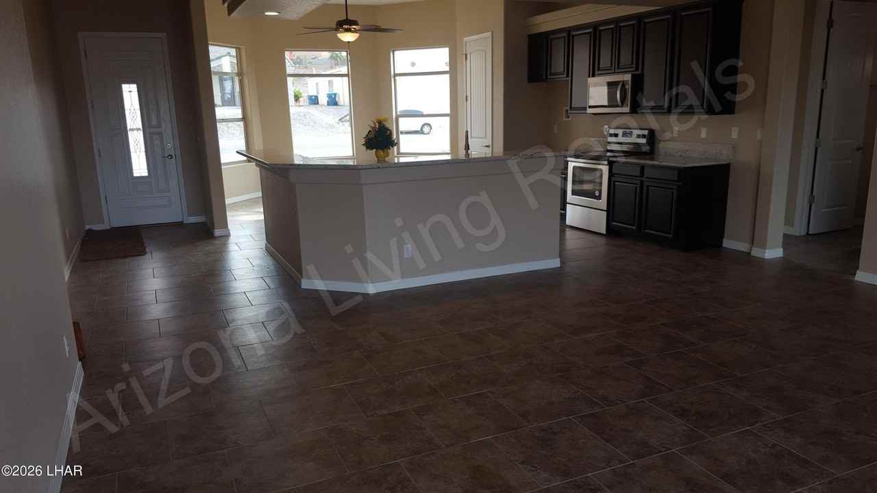 3641 Texoma Dr - Photo 3 of 19