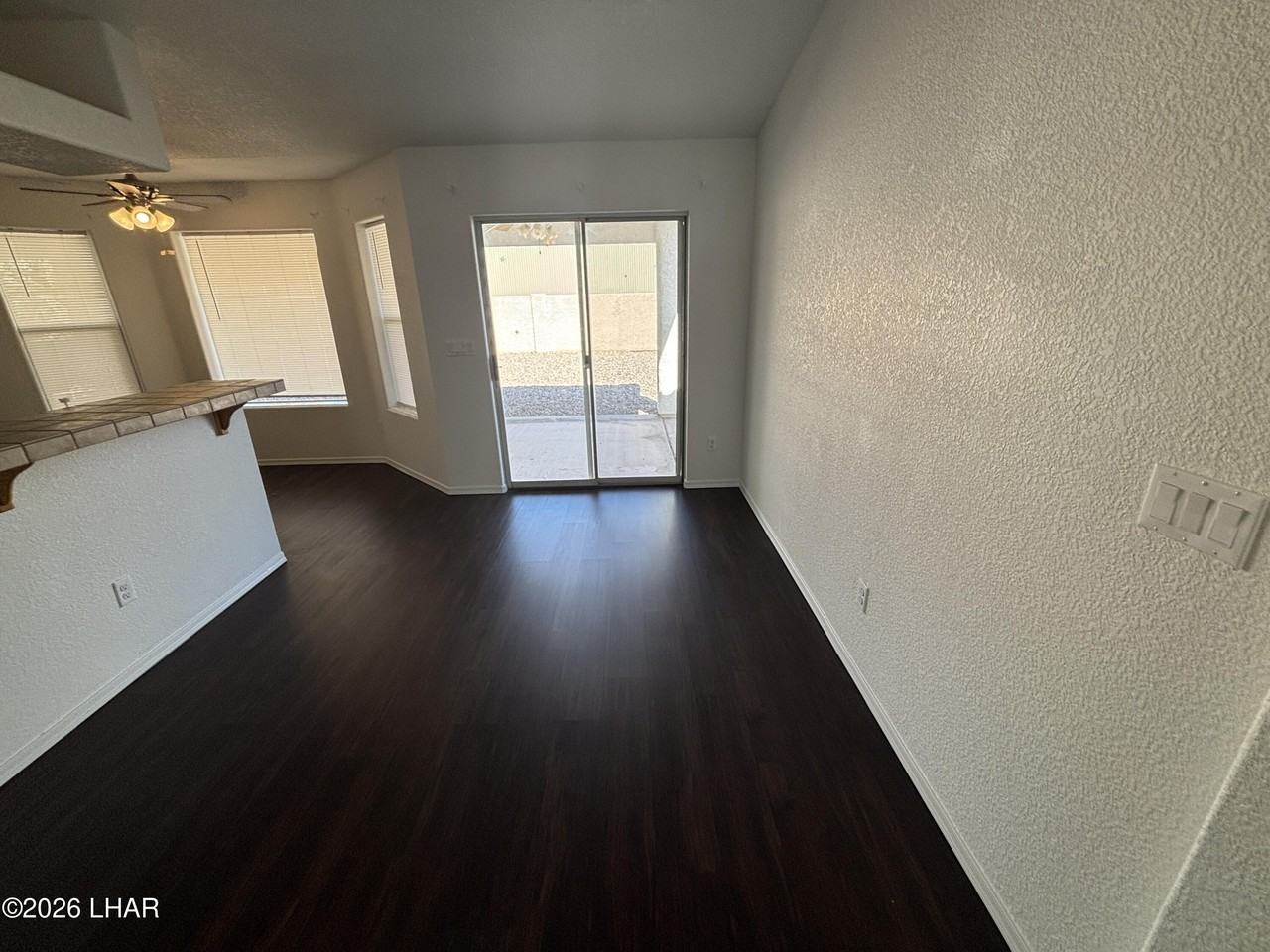 3864 N Stratford St - Photo 4 of 27