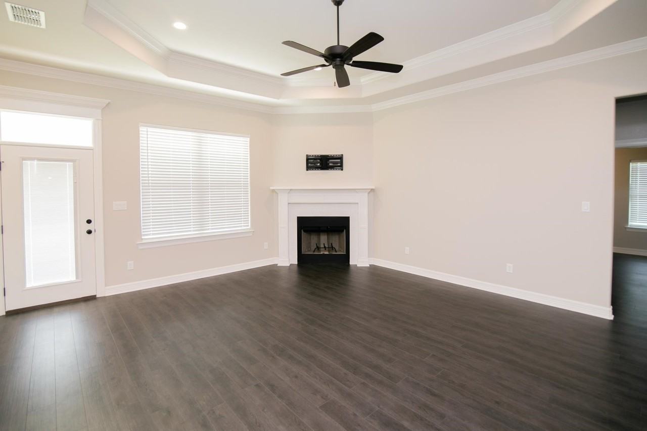 408 S Cypress St - Photo 6 of 27