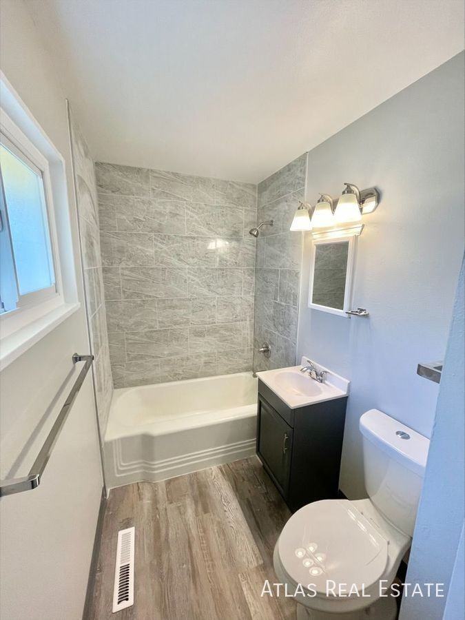 325 May Dr - Photo 3 of 18