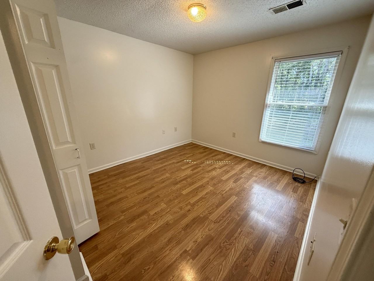 19 Driftwood Cir #2 - Photo 6 of 8