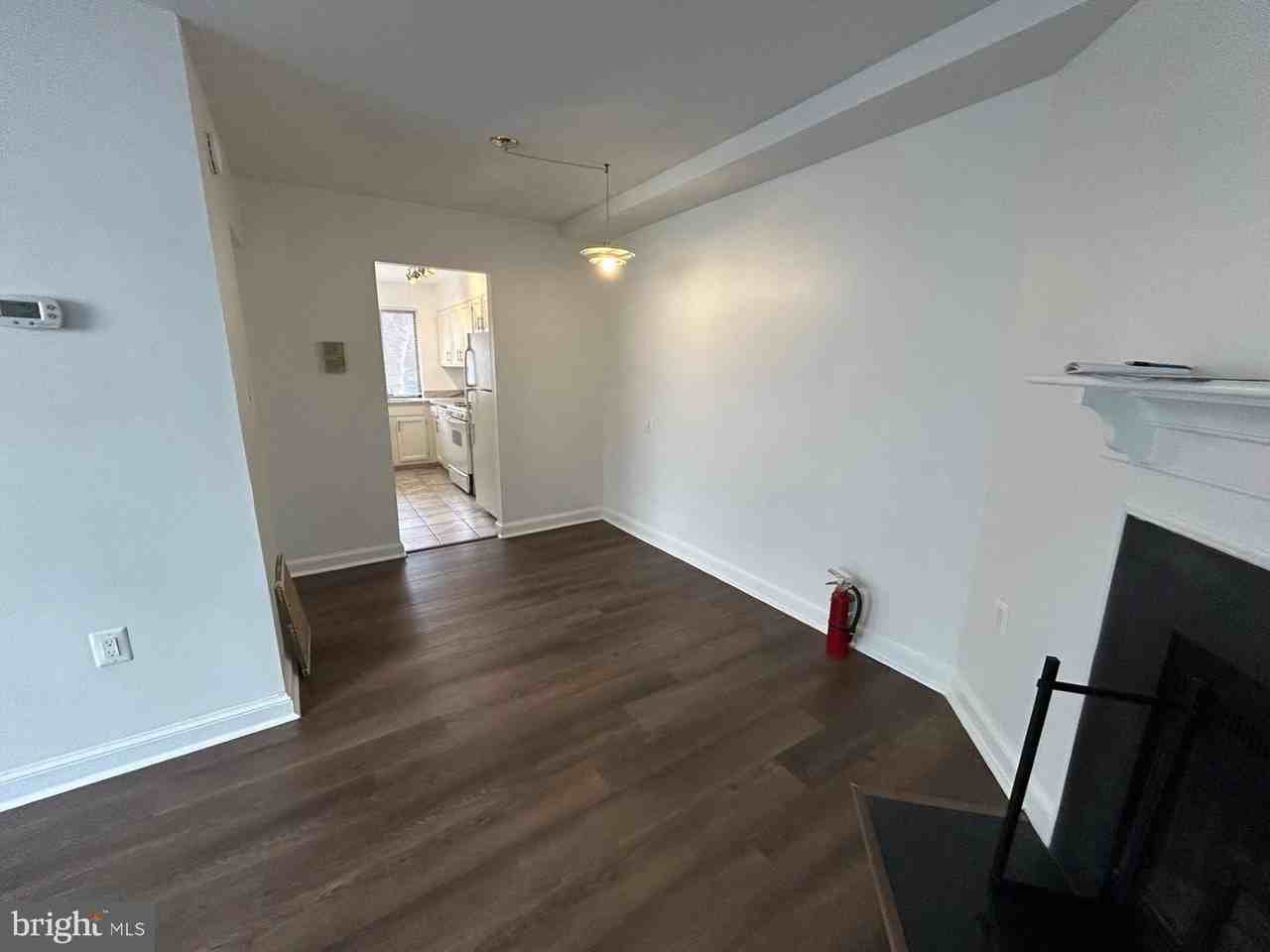 3815 Davis Pl Nw - Photo 3 of 14