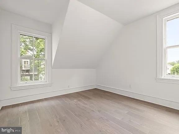 1308 Delaware Ave - Photo 5 of 13