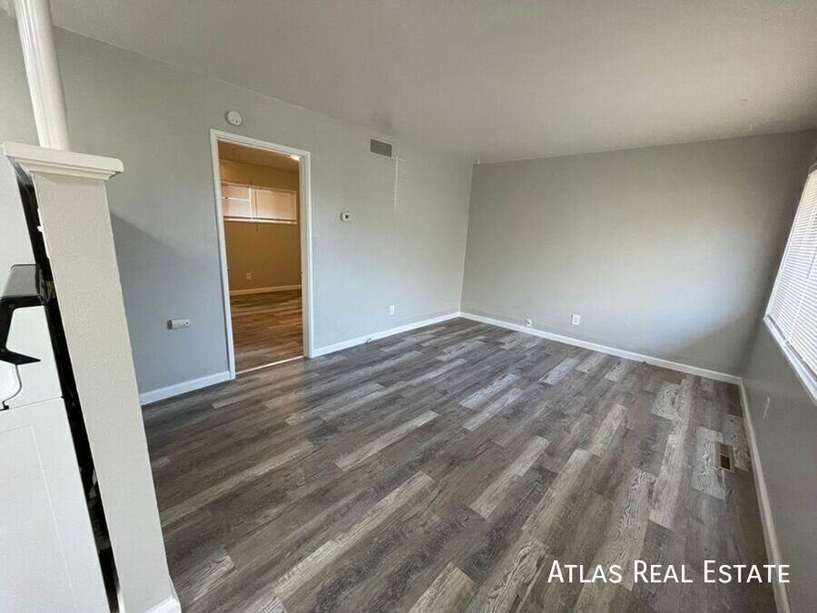 309 May Dr - Photo 4 of 14