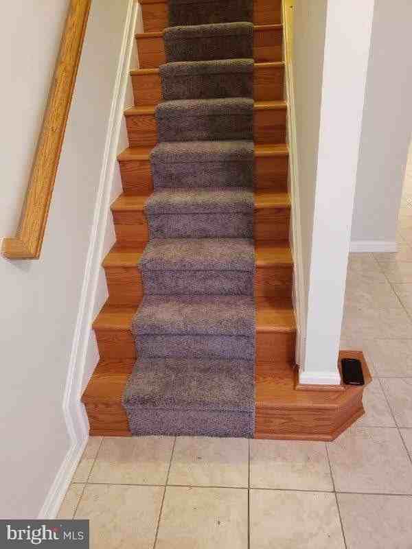 635 Baystone Ct - Photo 3 of 17