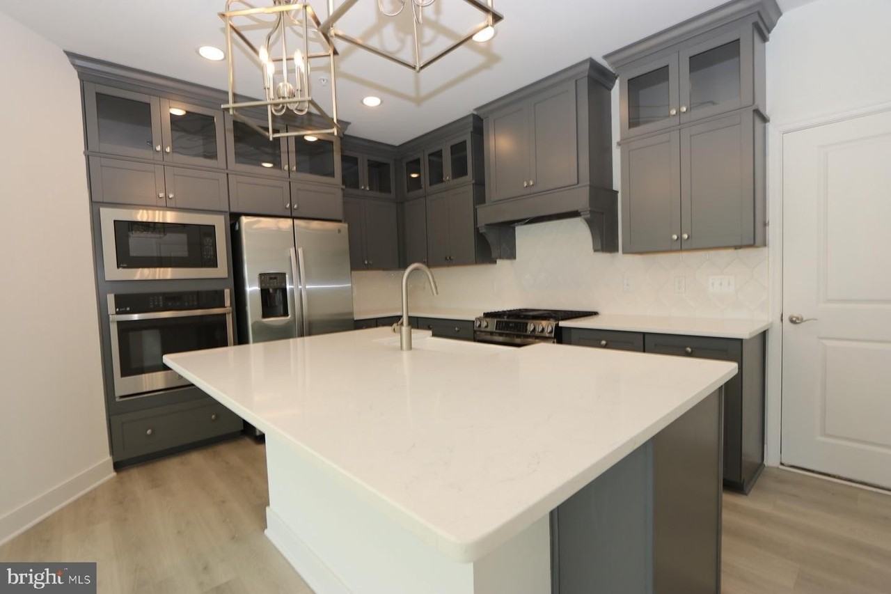 2512A W Peninsula Dr - Photo 3 of 11