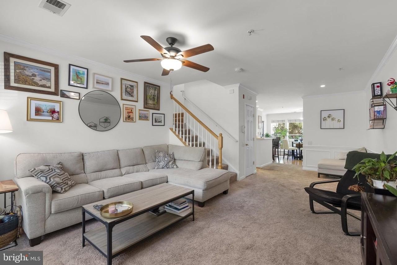 Edson Ln - Photo 4 of 20