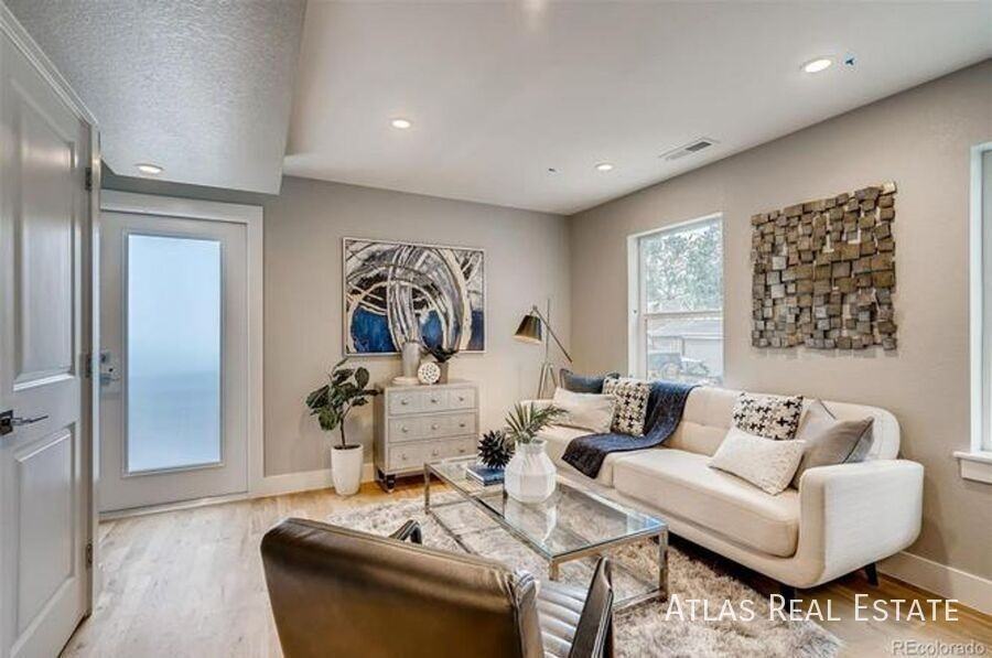 88 Galapago St - Photo 5 of 22