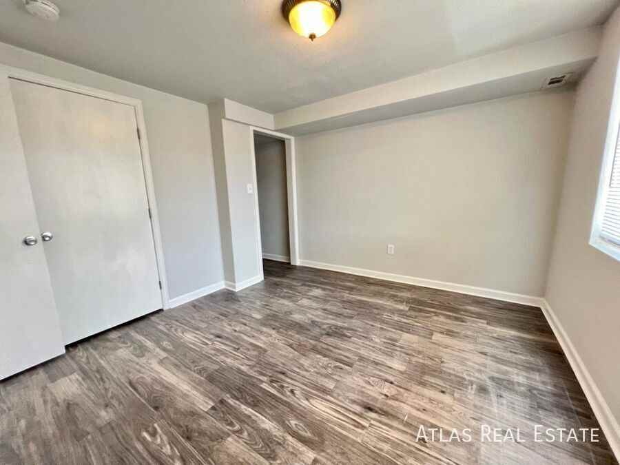 1016 Magnolia St #A - Photo 4 of 11