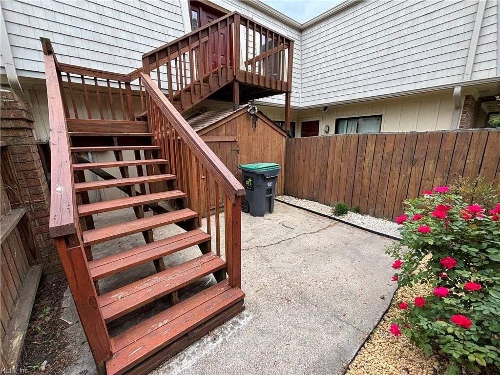 546 Marsh Duck Way - Photo 2 of 19