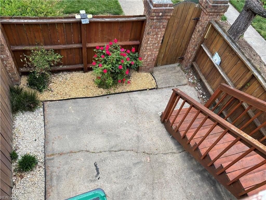 546 Marsh Duck Way - Photo 4 of 19