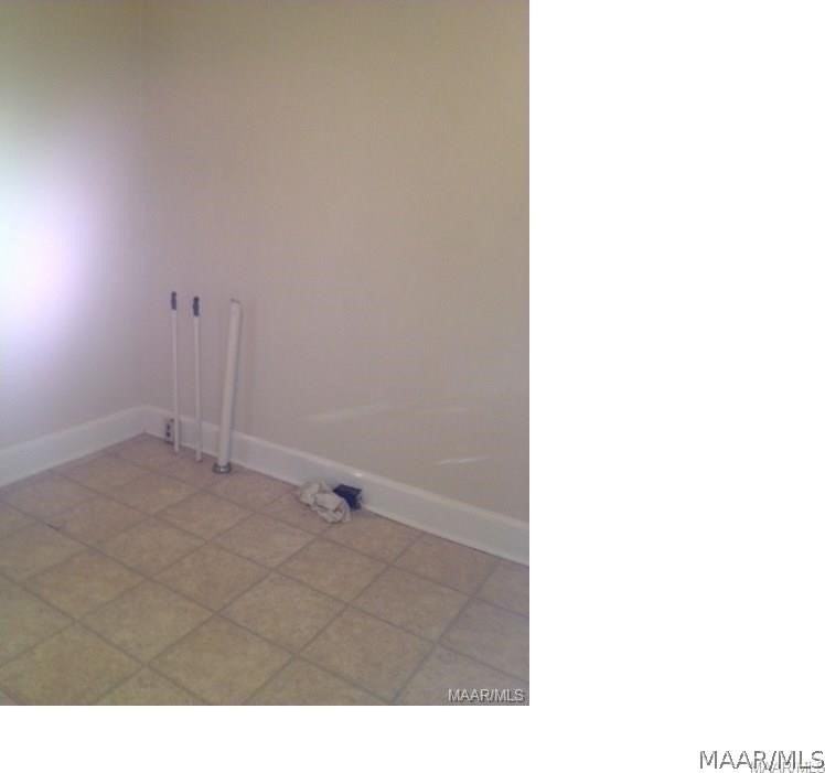 951 E Edgemont Ave - Photo 7 of 8