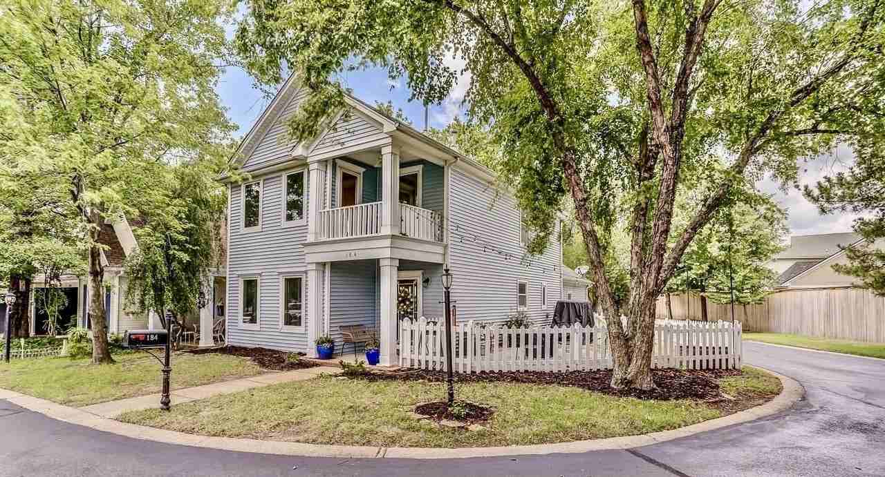 184 Marrakesh Cir - Photo 2 of 34