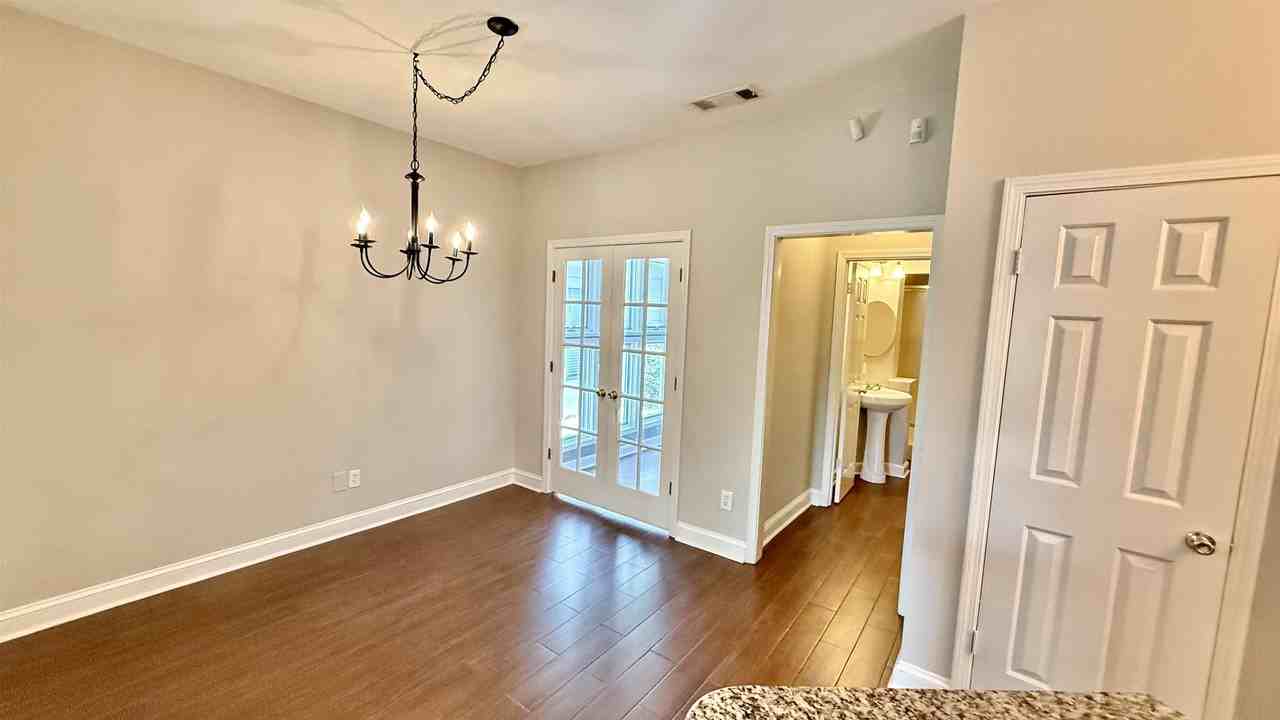 184 Marrakesh Cir - Photo 7 of 34