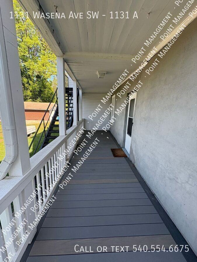 1131 Wasena Ave Sw #1131A - Photo 2 of 8