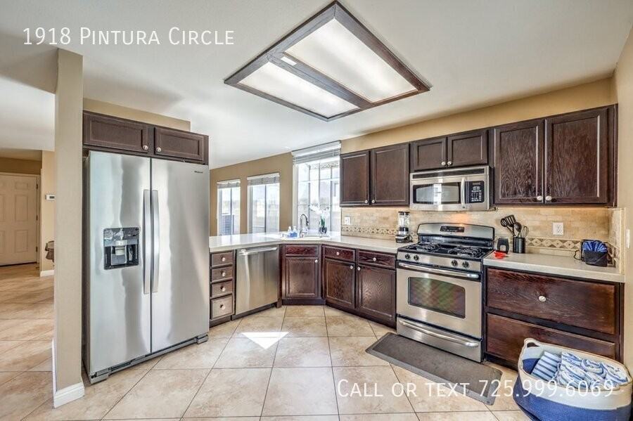 1918 Pintura Cir - Photo 6 of 33