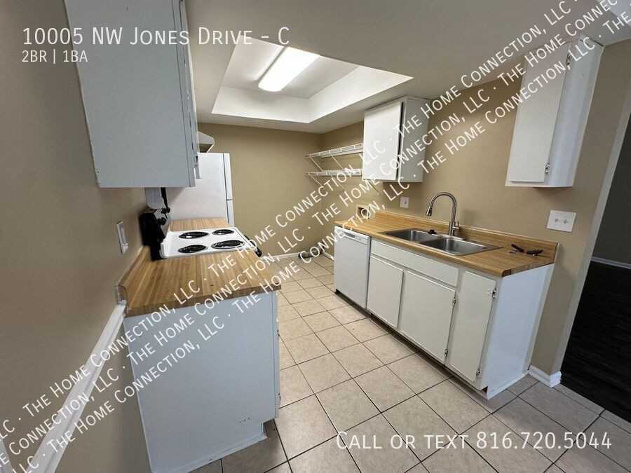 10005 Nw Jones Dr #C - Photo 4 of 11