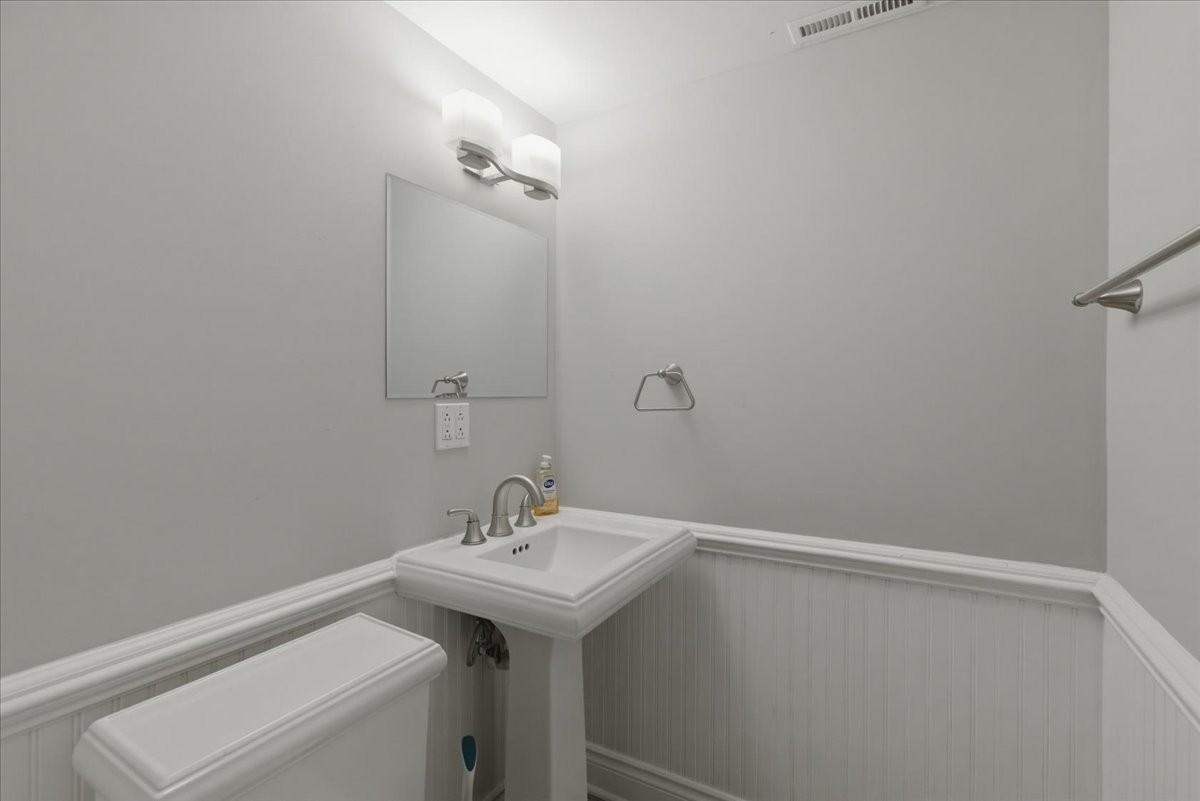 1828 W Berenice Ave - Photo 7 of 8