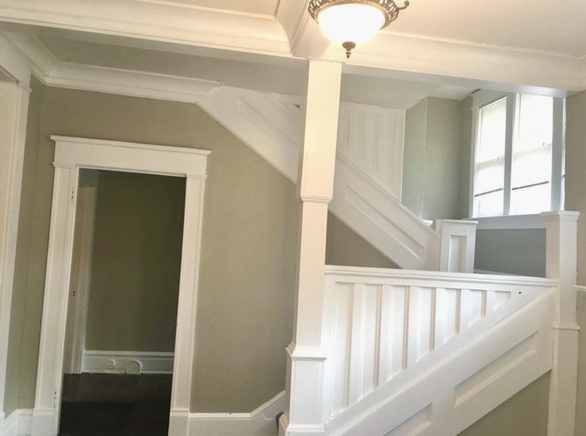 3850 E 62nd St #1 - Photo 5 of 17