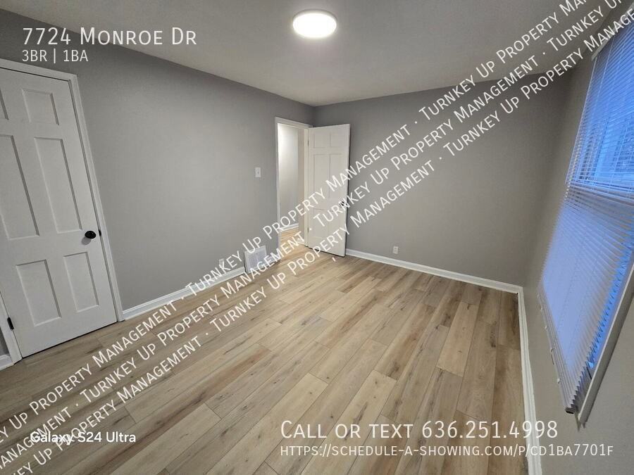 7724 Monroe Dr - Photo 4 of 13