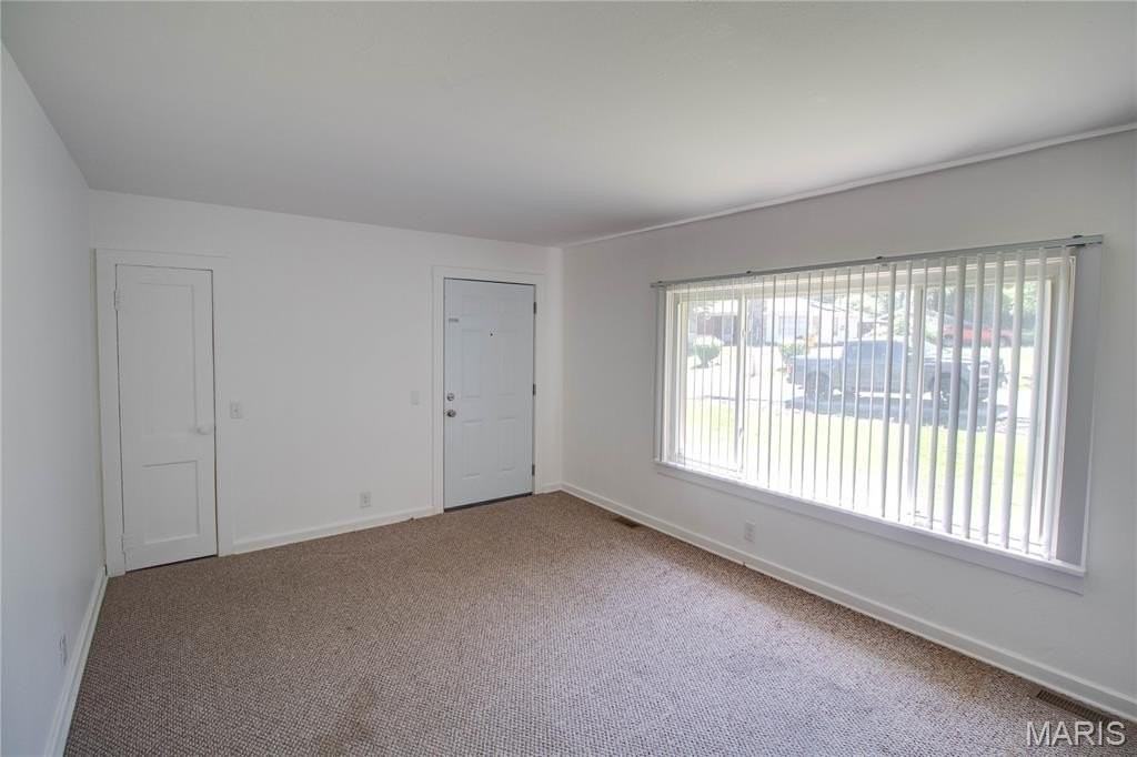 3808 Oscar Ave - Photo 5 of 25