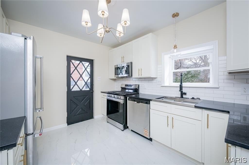 7824 Rosedale Dr - Photo 4 of 17