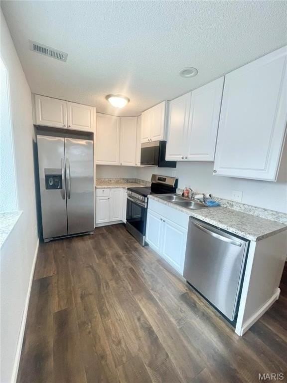 822 Arthur St - Photo 5 of 11