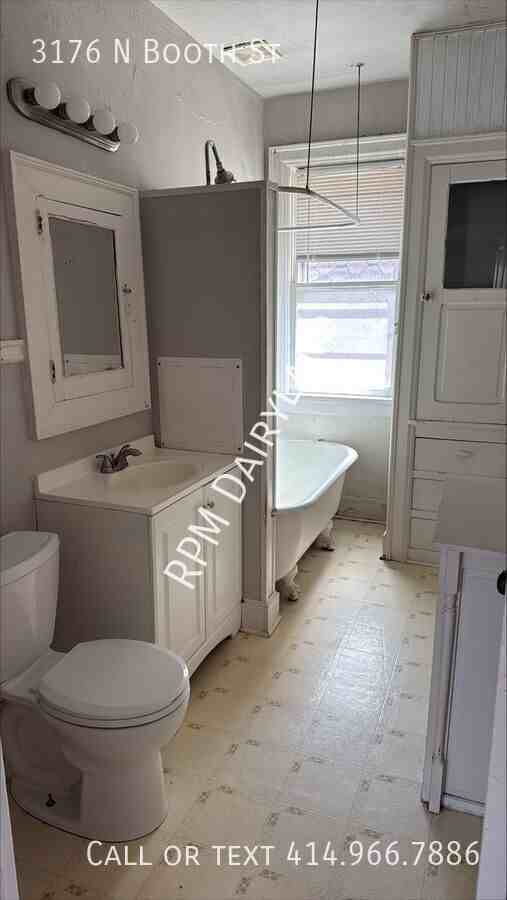 3176 N Booth St - Photo 6 of 8