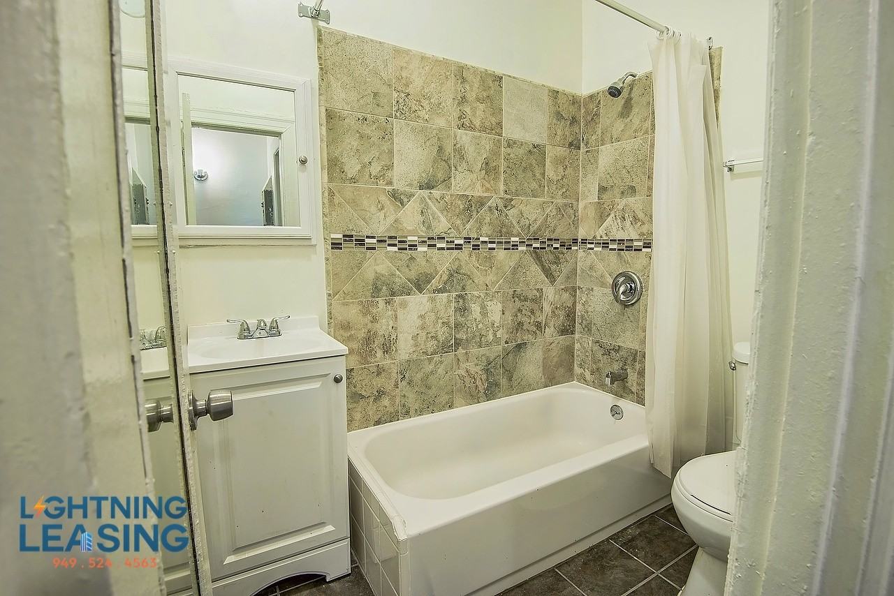 416 1/2 S Westlake Ave #109A - Photo 4 of 9