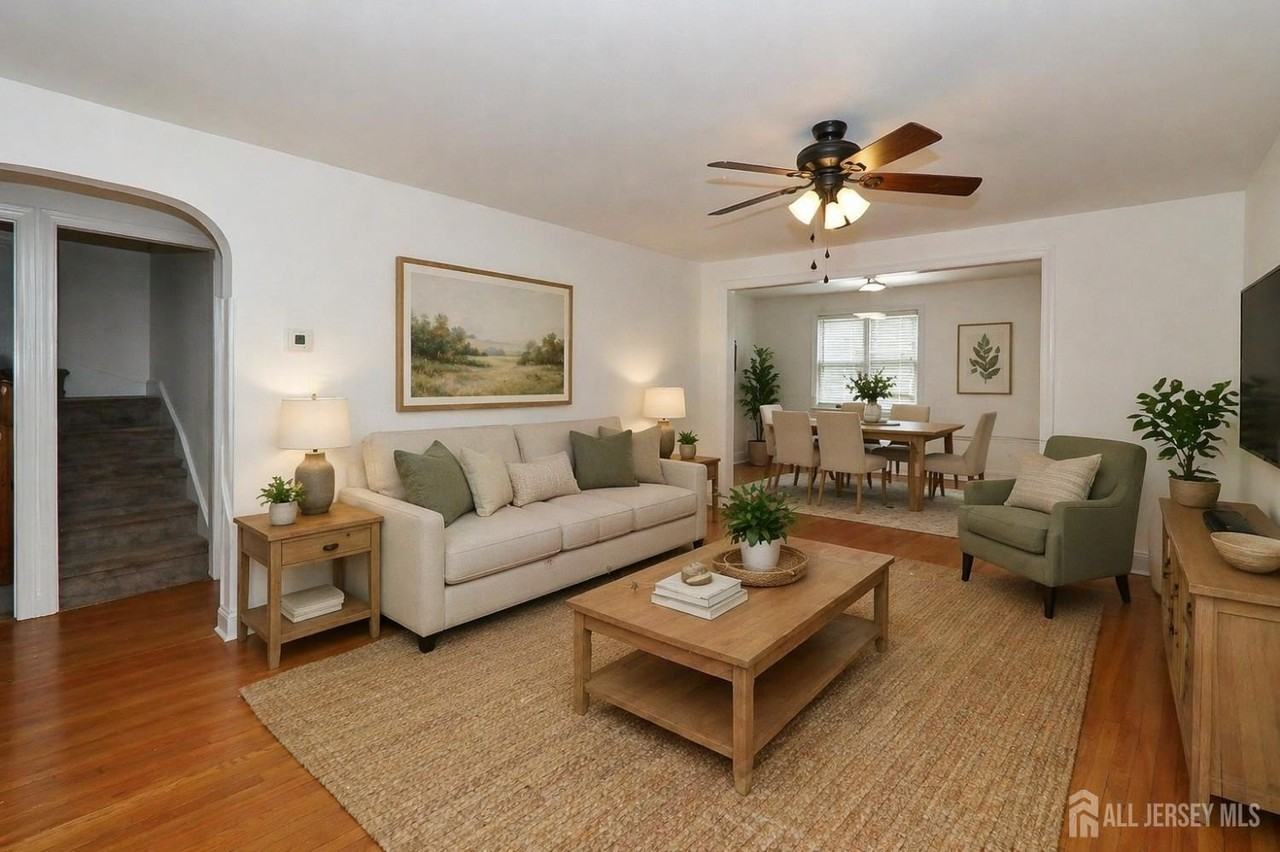 2 Mohawk Dr - Photo 6 of 34