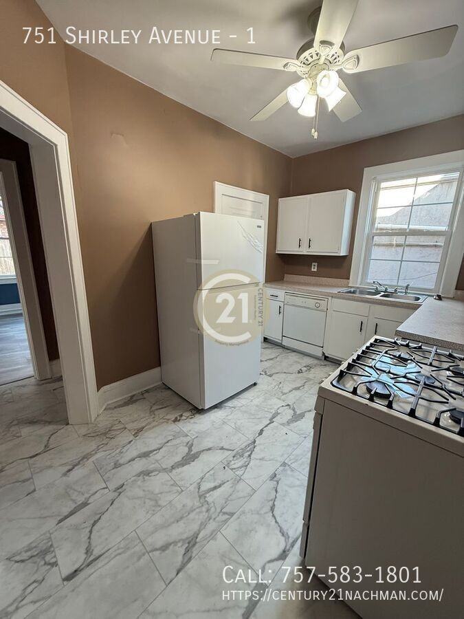 751 Shirley Ave #1 - Photo 5 of 9