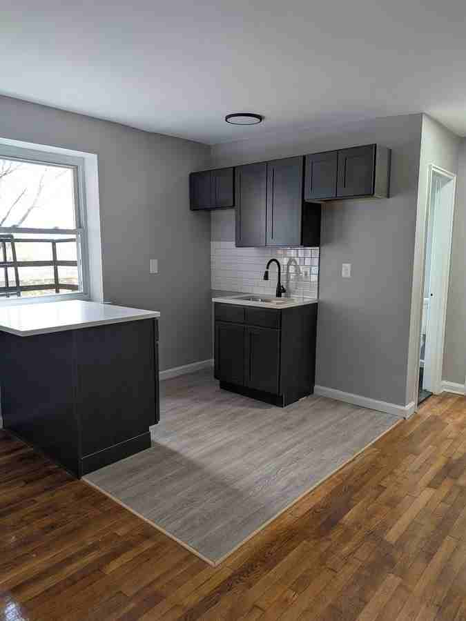 1282 Clinton Ave #2C - Photo 5 of 9